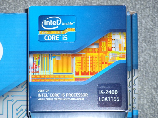 Core i5 2400 箱.jpg