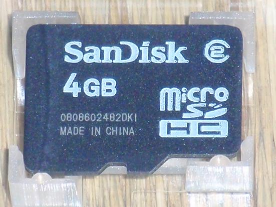 MicroSD 4GB UP.jpg